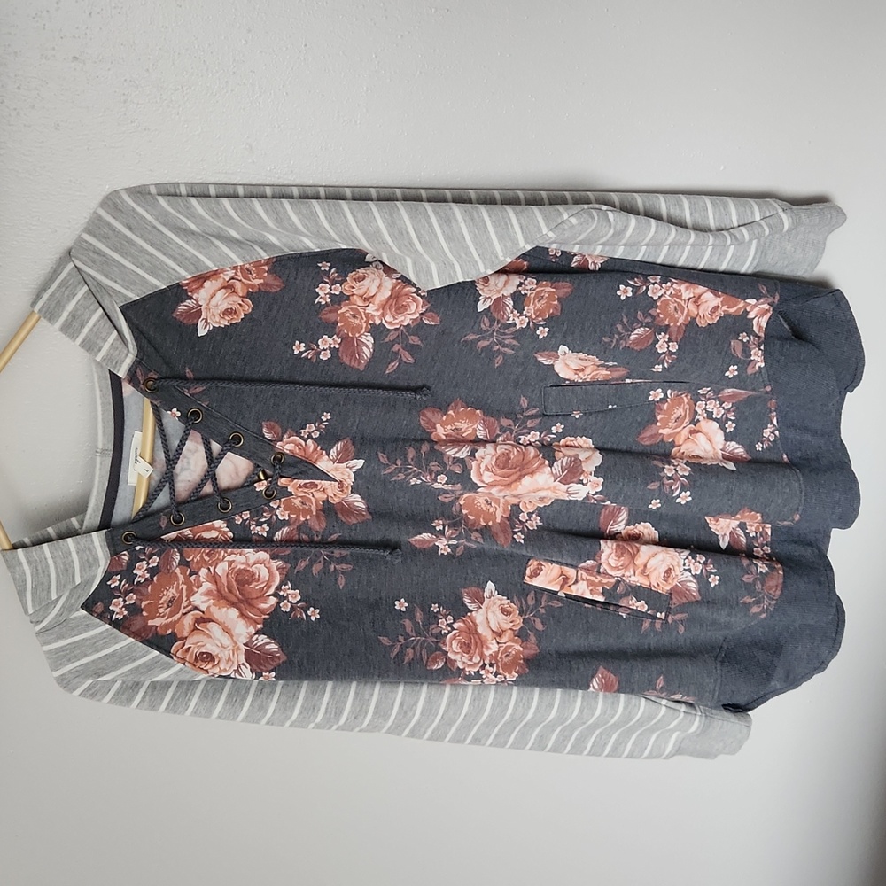 Maurices Size L long sleeve floral sweatshirt